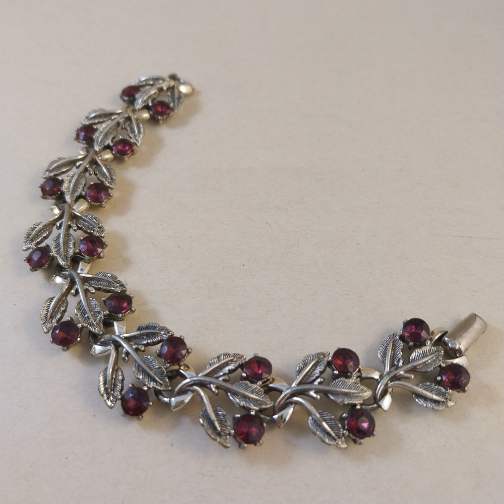 Jewelcraft Silver and Purple Leaf Bracelet